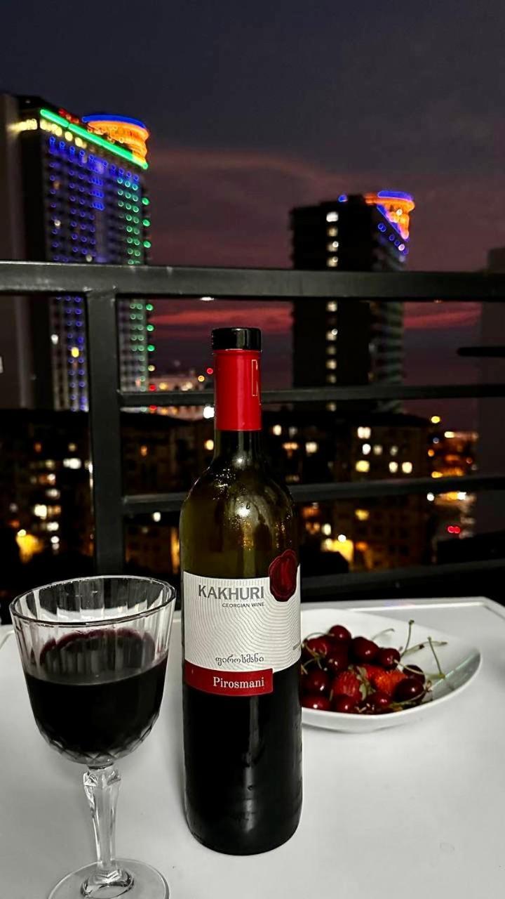 Pirosmani 18D, 14 Floor Apartment Batumi Bagian luar foto