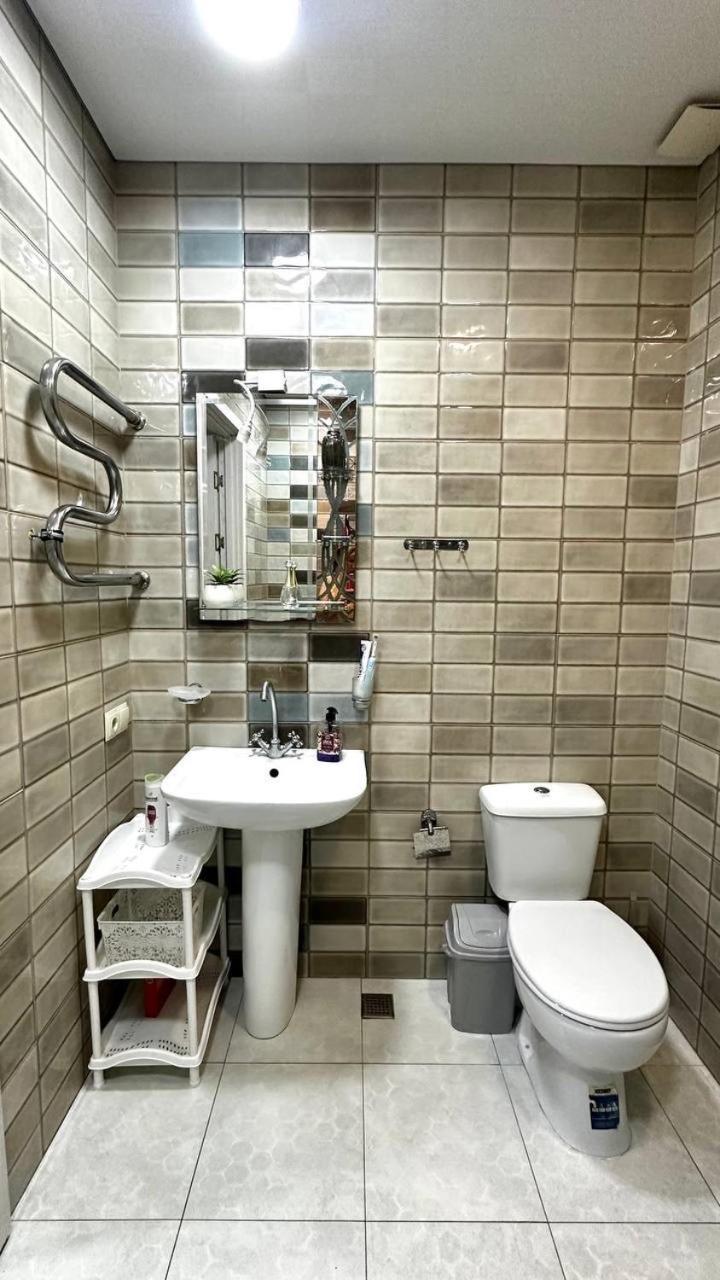 Pirosmani 18D, 14 Floor Apartment Batumi Bagian luar foto