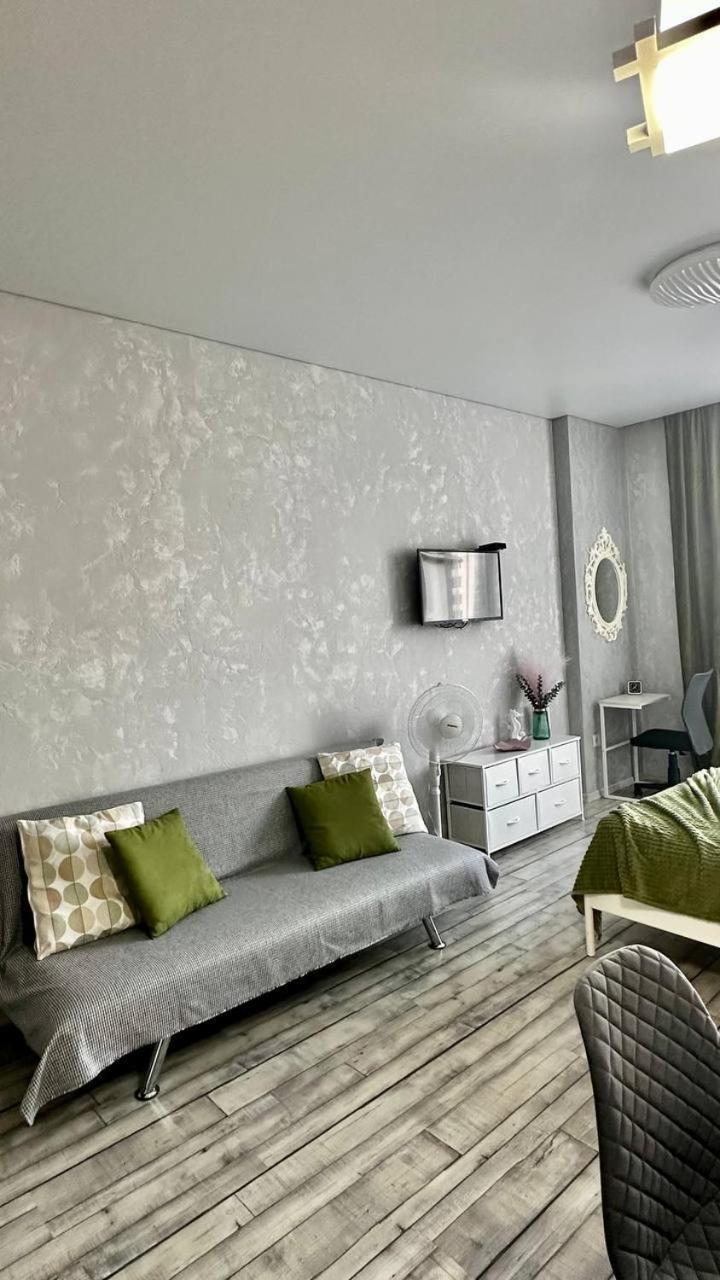 Pirosmani 18D, 14 Floor Apartment Batumi Bagian luar foto